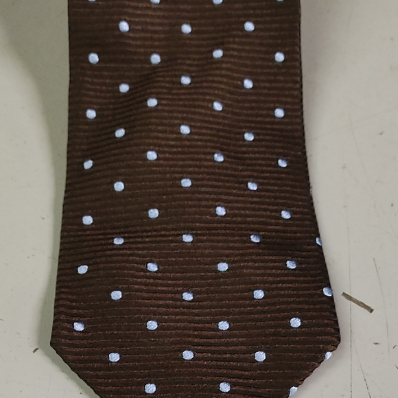 Elegant Brown Polka Dot Tie - Picture 1 of 5